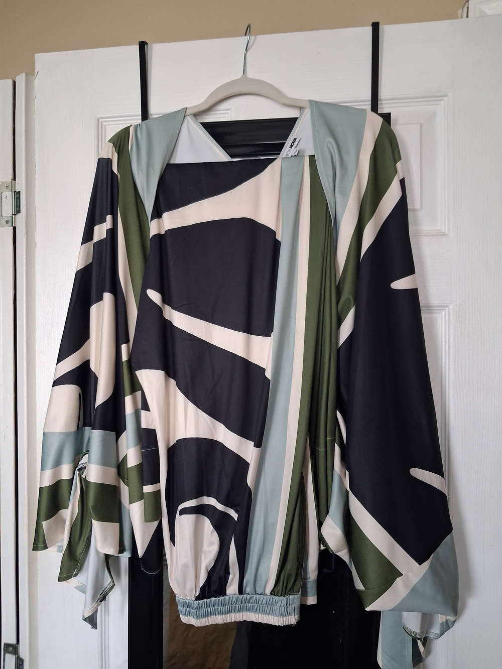 Fashion Nova Abstract-Print Wide Leg Pants in Olive, Black & Cream - Picture 3 of 7